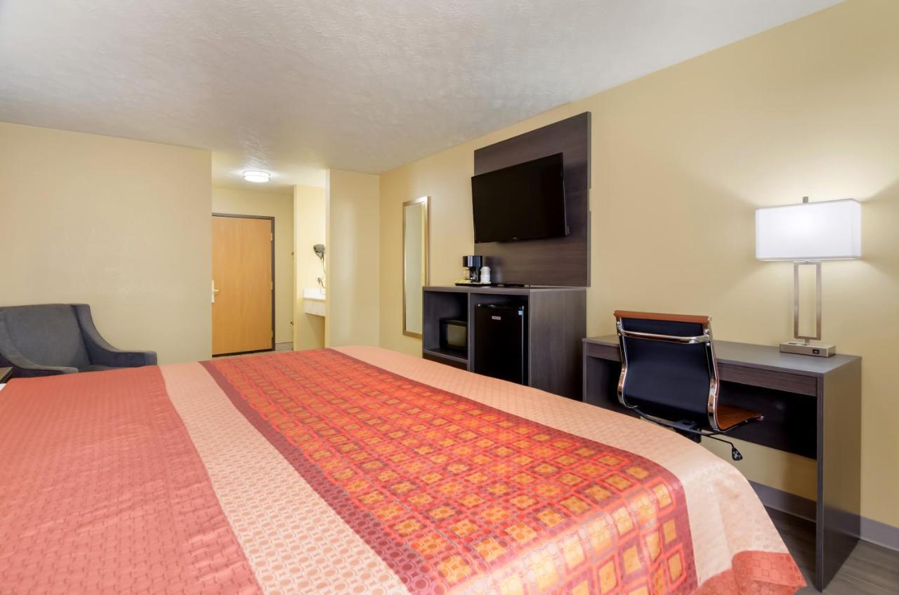 Americas Best Value Inn&Suites Independence VA Exterior foto