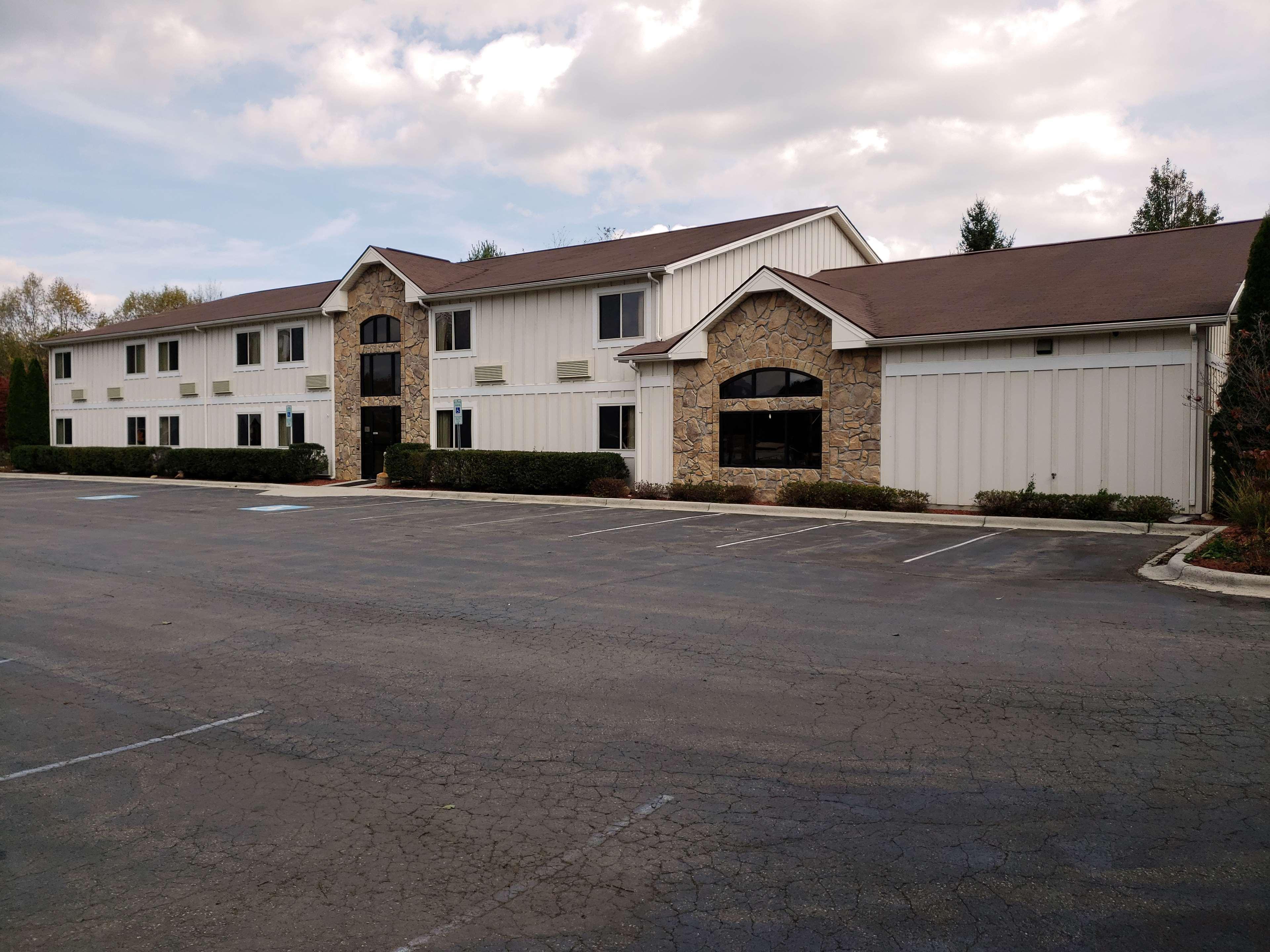 Americas Best Value Inn&Suites Independence VA Exterior foto